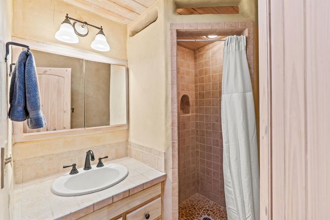 115 Quesnel St, House other with 4 bedrooms, 4 bathrooms and null parking in Taos NM | Image 21