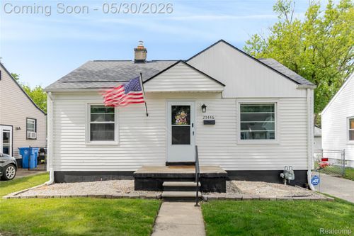 25446 Colgate St, Dearborn Heights, MI, 48125-1547 | Card Image