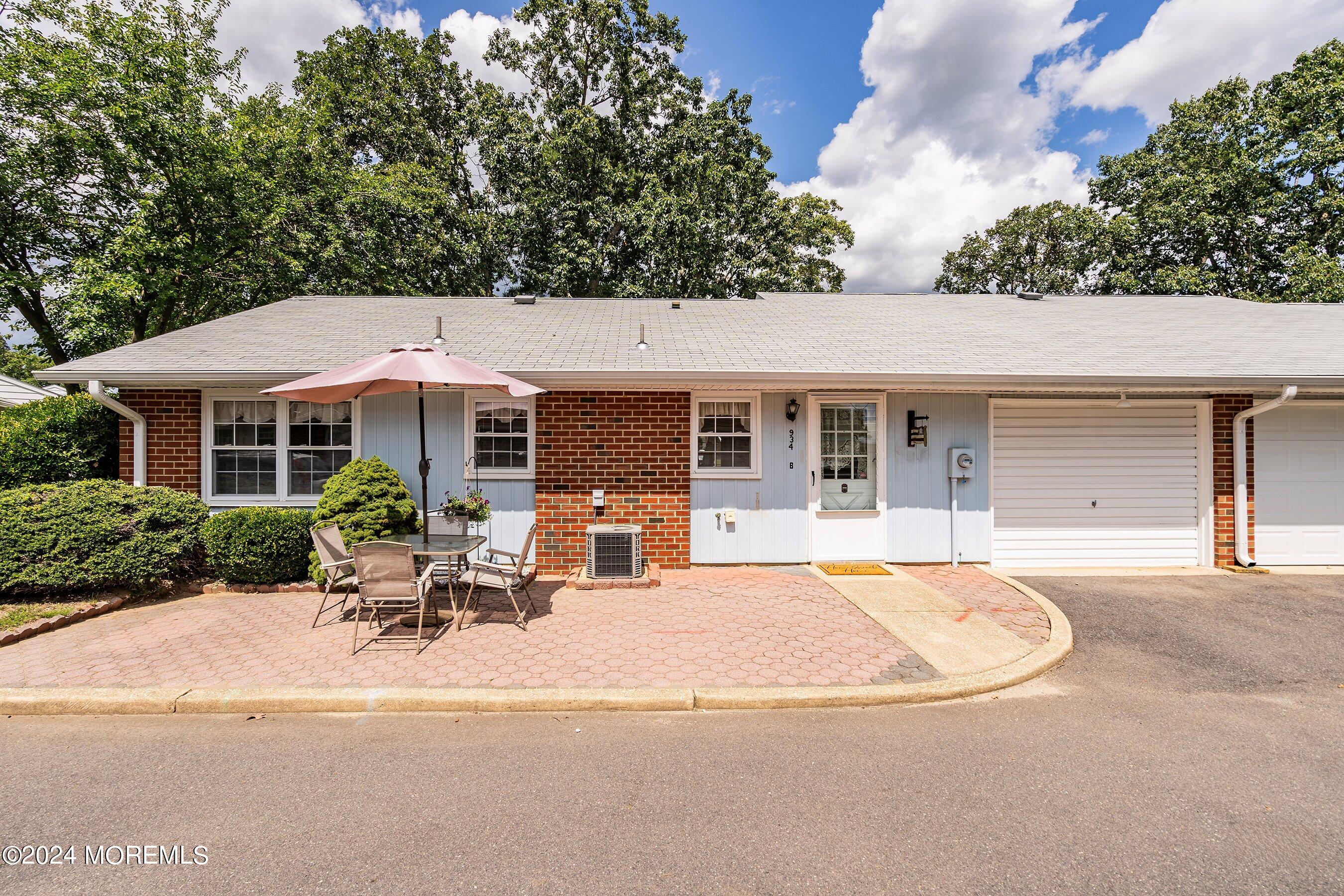 Thornhill Ct, Lakewood, NJ 08701