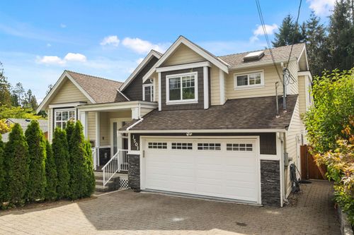 1501 Frederick Rd, North Vancouver, BC, V7K1J6 | Card Image