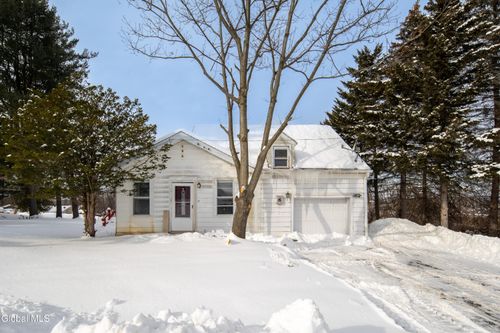 6 Utica Avenue, Colonie, NY, 12110 | Card Image