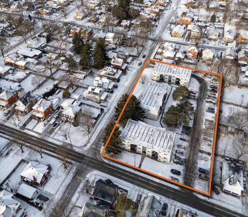 829-841* Moore St, Cambridge, ON, N3H3B9 | Card Image