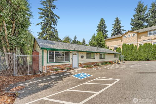 1409 Union Ave Ne, Renton, WA, 98059-3907 | Card Image