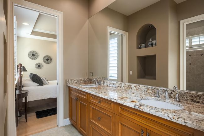 Access to Upper Bedroom 2 | Image 72