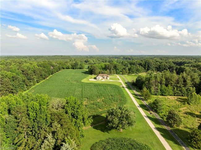 5633 Baptist Assembly Rd, House other with 3 bedrooms, 4 bathrooms and null parking in Julian NC | Image 5