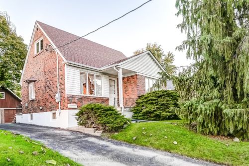 11 Waringstown Dr, Scarborough, ON, M1R4H2 | Card Image