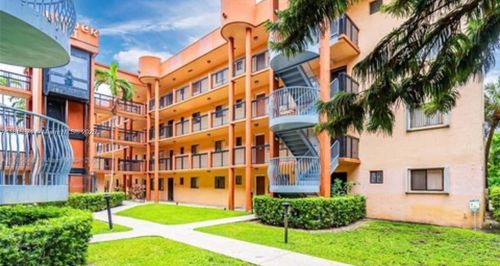 apt-310-5300 W 21st Ct, Hialeah, FL, 33016-2016 | Card Image