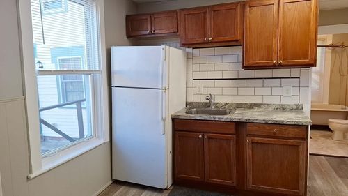 apt-1-68 Centre Ave, Abington, MA, 02351-2390 | Card Image