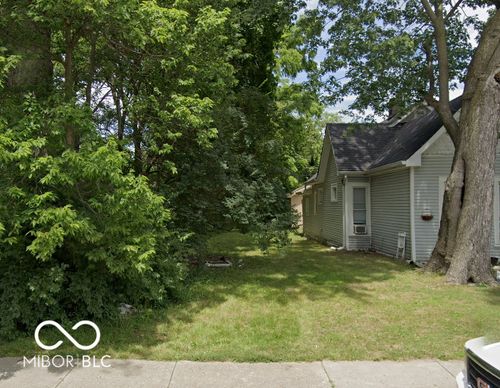 930 Roache St, Indianapolis, IN, 46208-5441 | Card Image