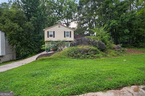 3040 Orbit Cir, Ellenwood, GA, 30294-1114 | Card Image