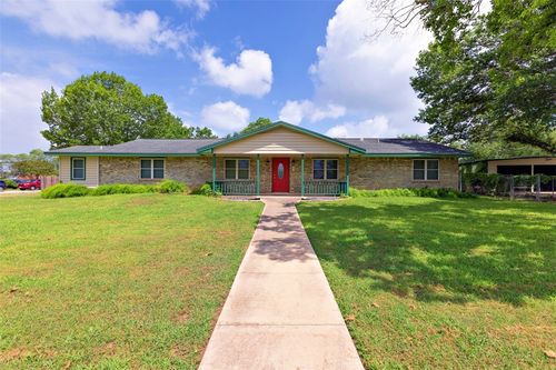 601 Poplar Street, Jourdanton, TX, 78026 | Card Image