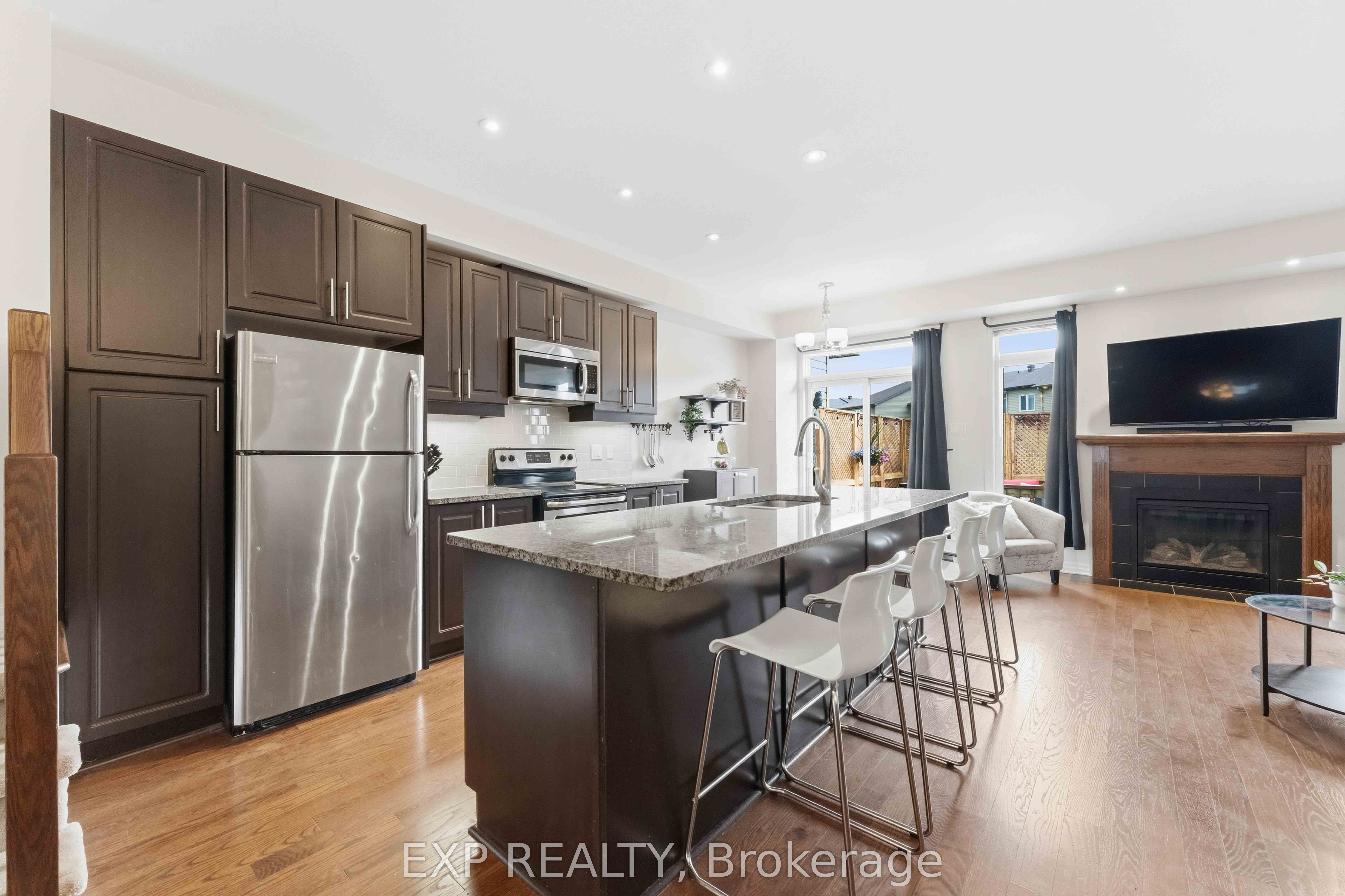 Residential in Barrhaven 5