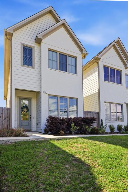 1242 N Adams St, TALLAHASSEE, FL, 32303-6137 | Card Image