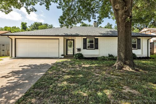 117 Miami St, Broken Arrow, OK, 74011-5044 | Card Image