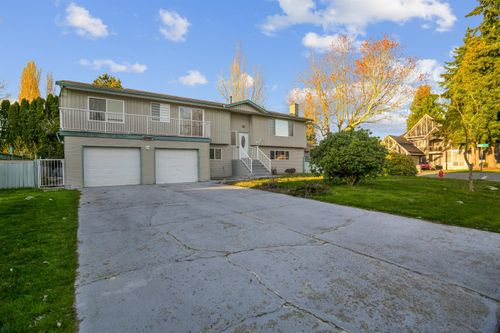12987 62 Avenue Avenue, Surrey, BC, V3X2E9 | Card Image
