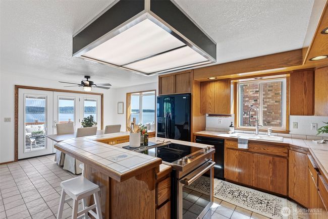 6819 Cliff Ave Sw, House other with 2 bedrooms, 4 bathrooms and 7 parking in Longbranch WA | Image 13