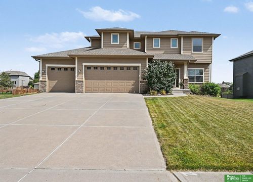 1410 Hardwood Dr, Papillion, NE, 68046-4580 | Card Image