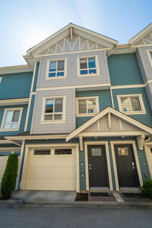 54-843 Ewen Ave, New Westminster, BC, V3M0K6 | Card Image