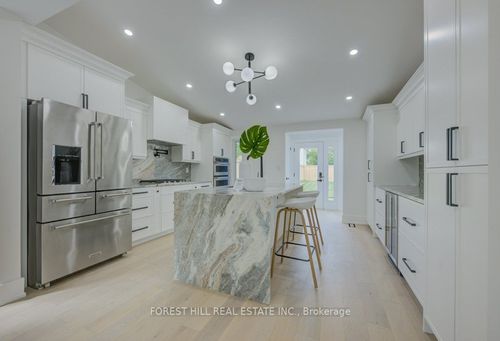 4392 Ontario St, Beamsville, ON, L0R1B0 | Card Image