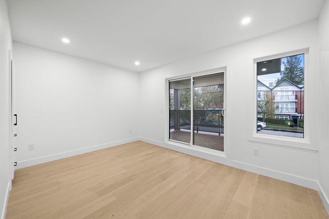 5628 Chaffey Ave, Home with 6 bedrooms, 5 bathrooms and 2 parking in Burnaby BC | Image 25
