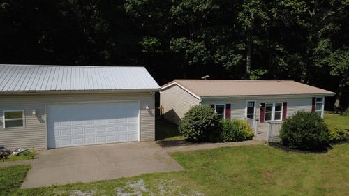 13338 Middlefork Rd, Rockbridge, OH, 43149-6532 | Card Image