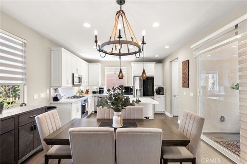 745 Bella Way, Pomona, CA, 91767-1999 | Card Image