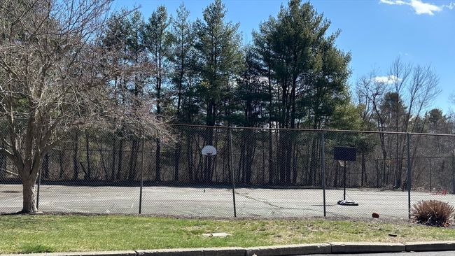 APT-2 - 6 Meadowbrook Ln, Condo with 2 bedrooms, 1 bathrooms and 2 parking in South Easton MA | Image 18