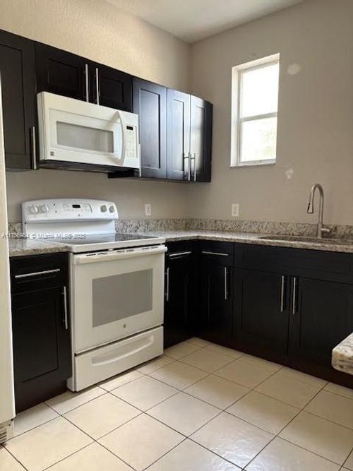 2111-2111 Shoma Dr, Royal Palm Beach, FL, 33414-4336 | Card Image