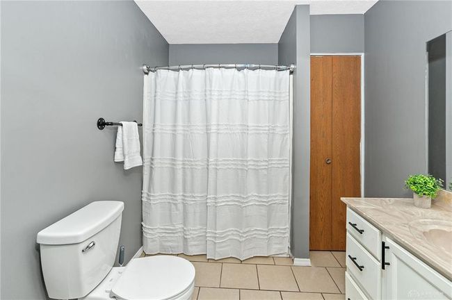 3163 Gracemore Ave, Condo with 2 bedrooms, 3 bathrooms and null parking in Kettering OH | Image 29