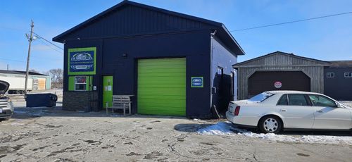 179 W 18th St, Waterloo, IA, 50702-1303 | Card Image