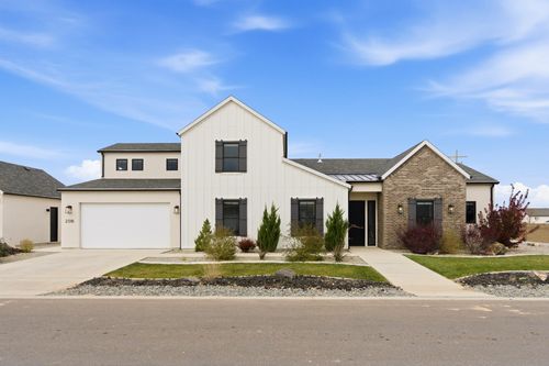 2318 W 5190 N, Cedar City, UT, 84721-7652 | Card Image