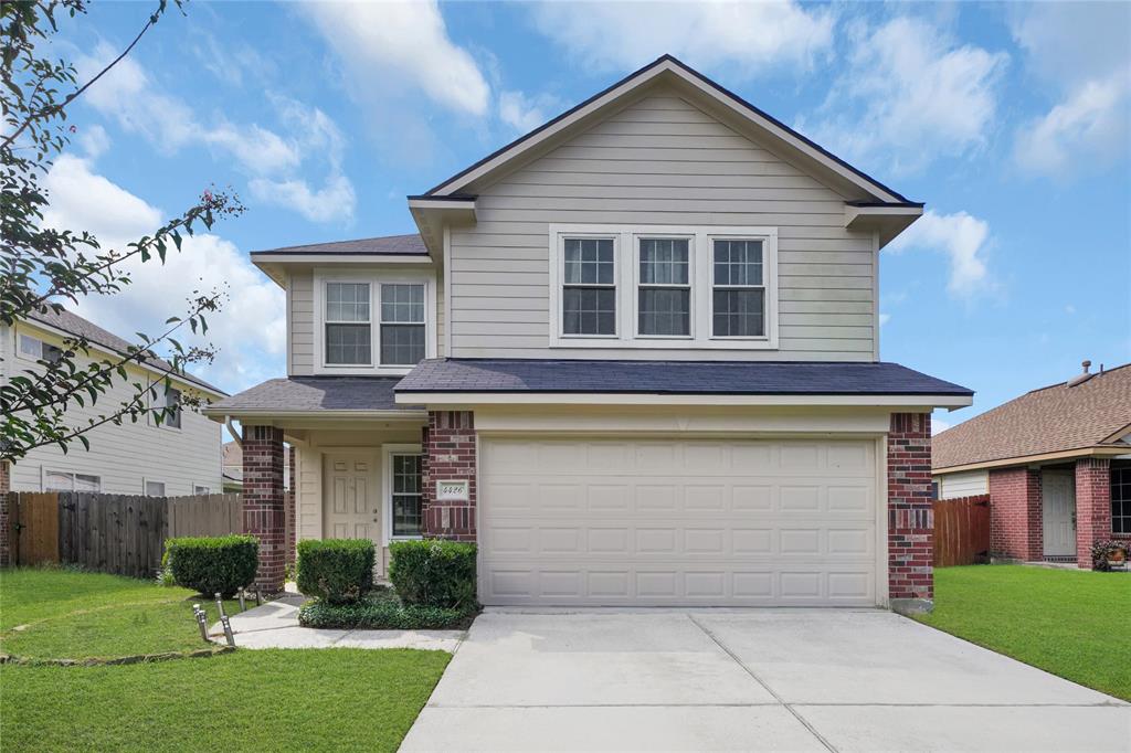 Sprangletop Ave, Baytown, TX 77521
