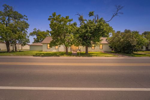 1050 W Dallas Ave, Cooper, TX, 75432-1424 | Card Image