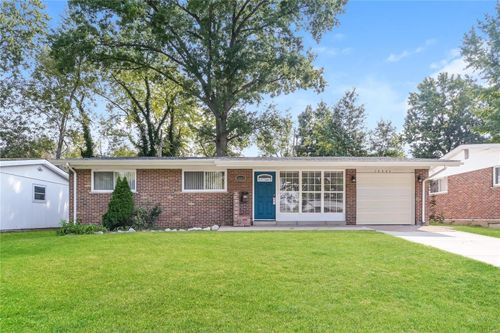10342 Edgefield Dr, Saint Louis, MO, 63136-5624 | Card Image
