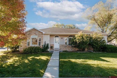 684 Cobble Dr, Montrose, CO, 81403-7996 | Card Image