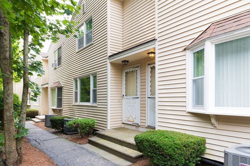 apt-j-126 Willard St, Lowell, MA, 01850-1369 | Card Image