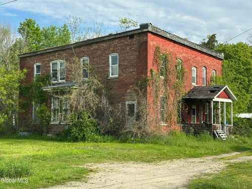 33 River Rd, Hoosick Falls, NY, 12090-1439 | Card Image