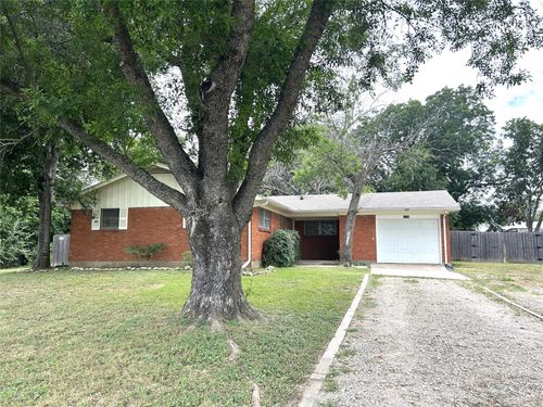 1102 S Louisiana St, Grandview, TX, 76050-2003 | Card Image