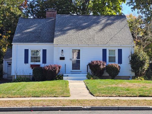 74 Quaker Lane N, West Hartford, CT, 06119 | Card Image