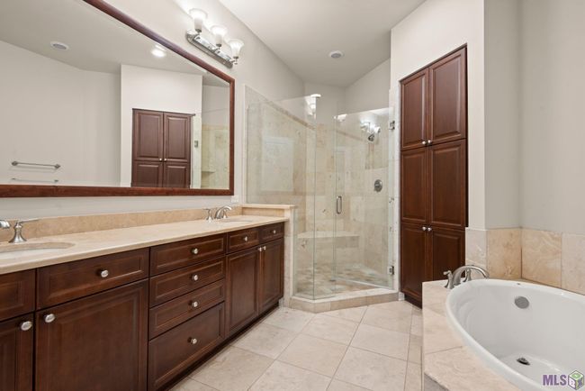 APT-207 - 990 Stanford Ave, Condo with 3 bedrooms, 3 bathrooms and 3 parking in Baton Rouge LA | Image 17