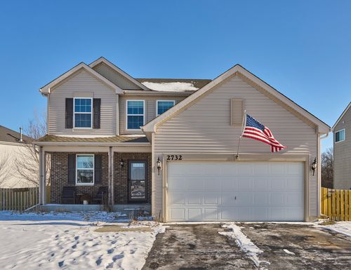 2732 Woodworth Ave, Woodstock, IL, 60098-2392 | Card Image