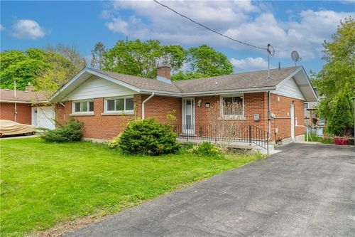 upper-110 Stonybrook Dr, Kitchener, ON, N2M4L7 | Card Image