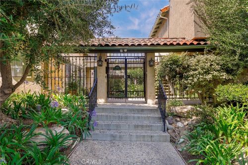 apt-10-800 Termino Ave, Long Beach, CA, 90804-5489 | Card Image