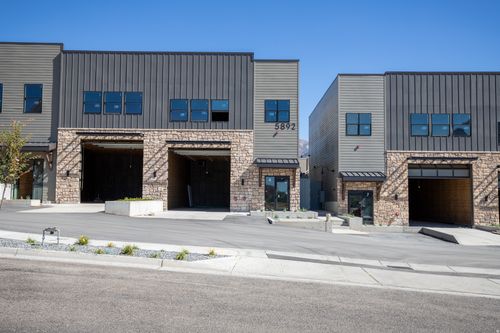 7-5852 Queens Garden Rd, Mountain Green, UT, 84050 | Card Image