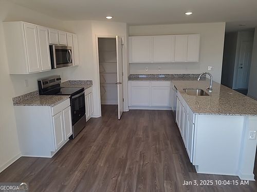 1041 Clifton Court, Dudley, GA, 31022 | Card Image