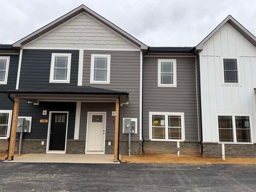 9 Barnyard Cir, BRIDGEWATER, VA, 22812 | Card Image