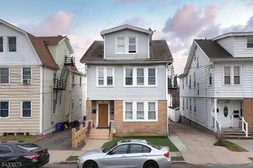 63 Grove St, Bloomfield, NJ, 07003-6494 | Card Image