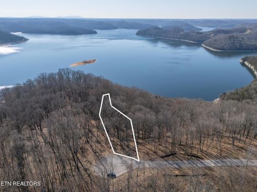 28 Back Ranch Dr, Silver Point, TN, 38582 | Card Image