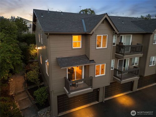 apt-a3-800 S 219th St, Des Moines, WA, 98198-6349 | Card Image