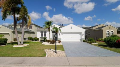 443 Noble Faire Drive, House other with 2 bedrooms, 2 bathrooms and null parking in Sun City Center FL | Image 1